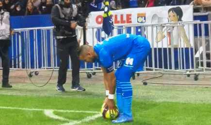 或遭重罚！足协杯丢冠后河南队霉运还没结束，韩国裁判成导火索（足协杯失冠余波未平：河南队恐遭重罚，韩国裁判成矛盾焦点）