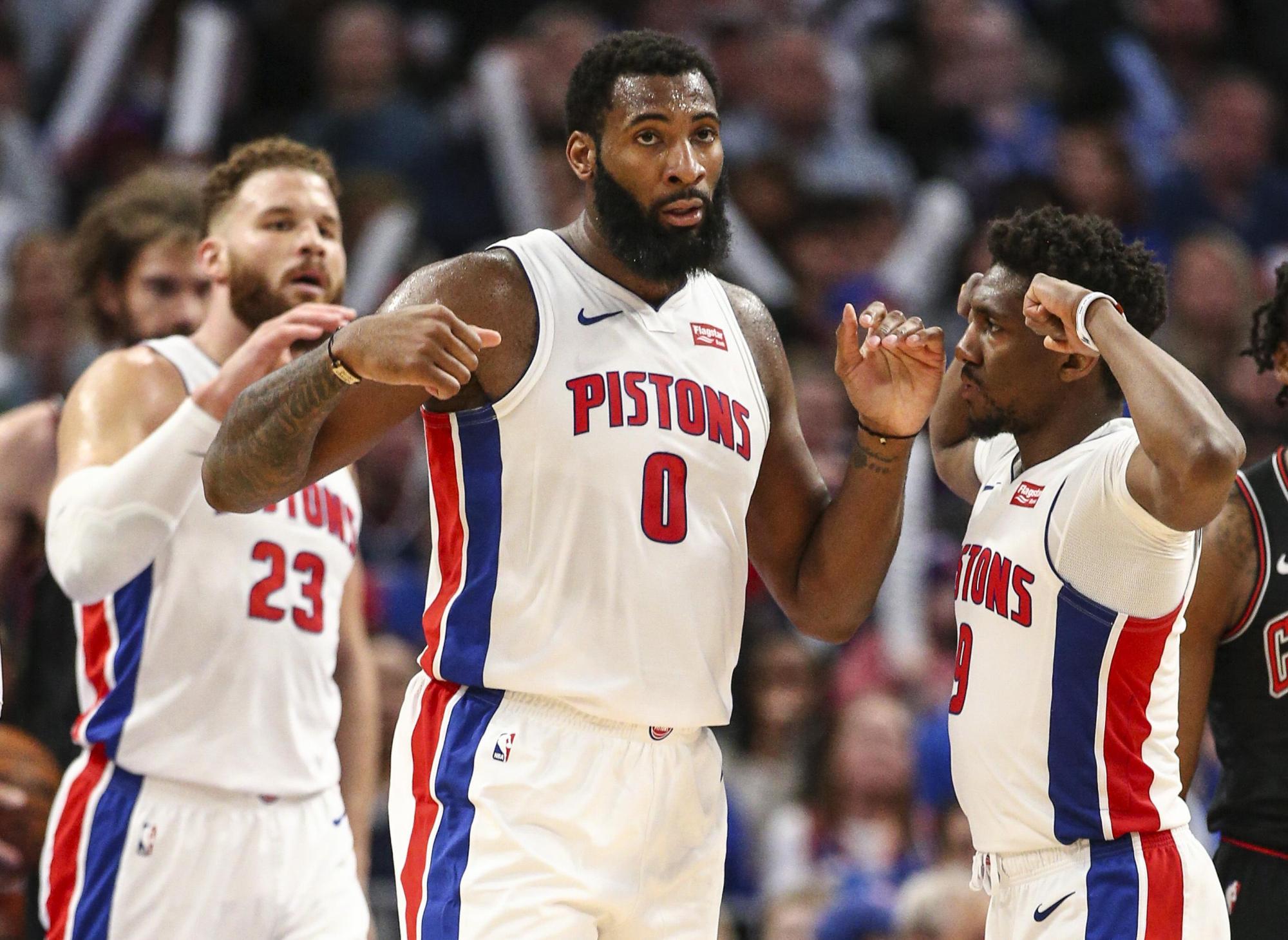 🎮HLE 1-0 T1：Peyz天肥卢锡安无力回天，HLE首局先下一城（🎮HLE先拔头筹1-0 T1：Peyz卢锡安再肥难救主，首局HLE收下胜利）