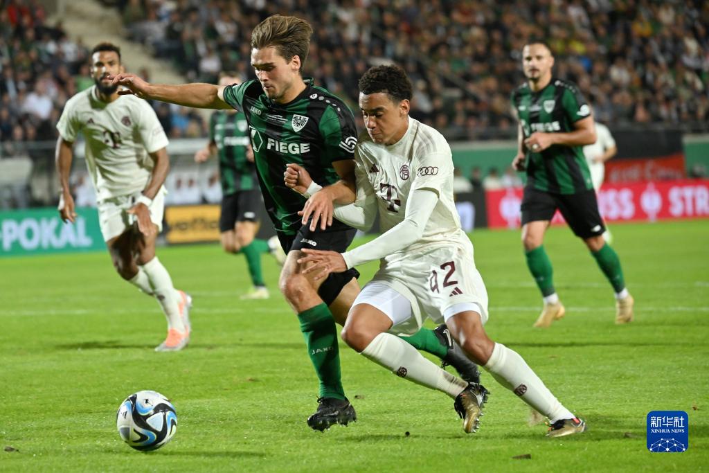 日职联战报：两队屡失良机，东京绿茵0-0福冈黄蜂