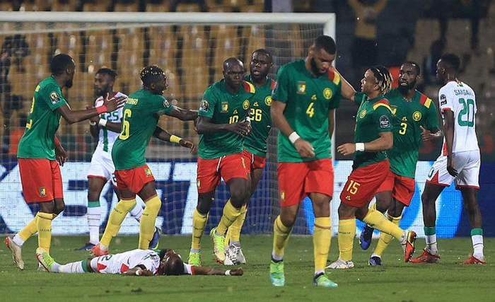 燃情冰雪说走就走第二季谁还在扛雪板？雪如意雪场免费寄存yyds啦！（燃情冰雪·说走就走第二季：雪如意雪场免费寄存上线，雪板不用扛！）