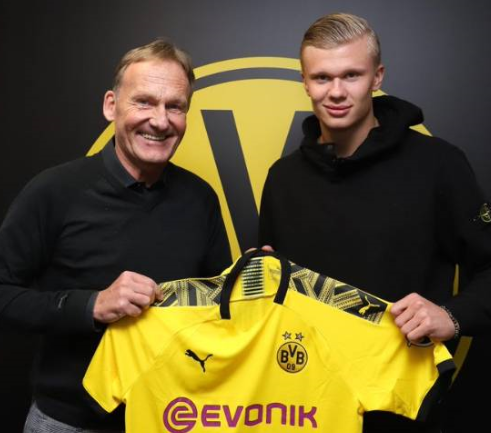 阿尔巴：亚马尔与梅西根本没有可比性；梅西是GOAT（阿尔巴：亚马尔无法与梅西相提并论，梅西是史上最佳）