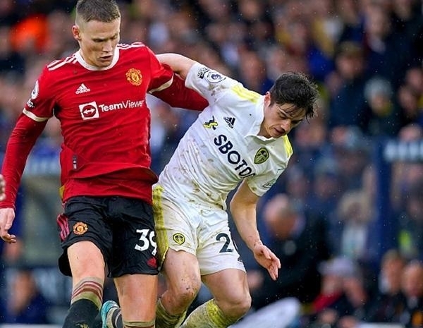 对手被晃得找不着北