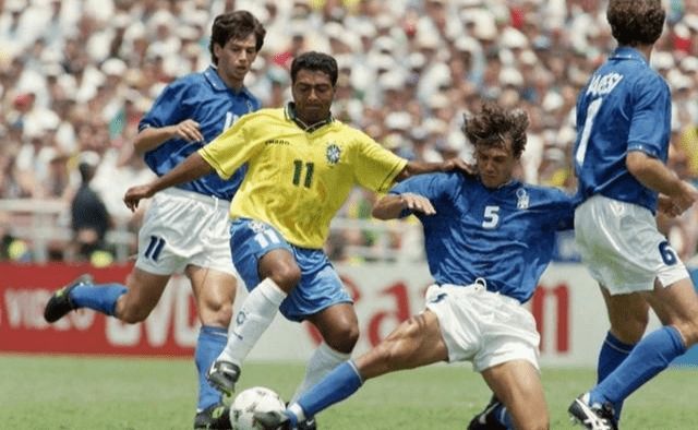 每名球员都 每名球员都